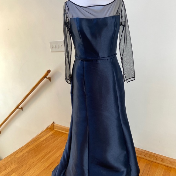 Ándale women formal long dress size16 navy